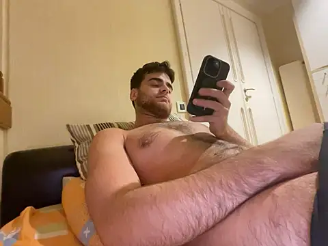 cubalibre02 online show from December 15, 2025, 7:52 pm