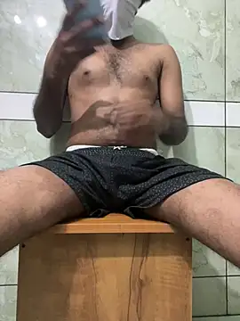 Snapshot of Bluelover0812 chatting on December 30, 2024, 8:36 pm Bluelover0812 online show from December 30, 2024, 8:36 pm