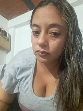  MaripossaSexy  online show from February 10, 2026, 9:36 pm