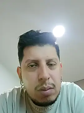 fania77777 online show from February 5, 2026, 4:41 am