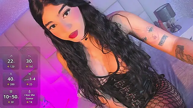 Snapshot of Summer_walkerr chatting on June 25, 2026, 12:54 pm Summer walkerr online show from June 25, 2026, 12:54 pm