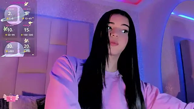 Summer walkerr online show from March 7, 2025, 12:34 pm