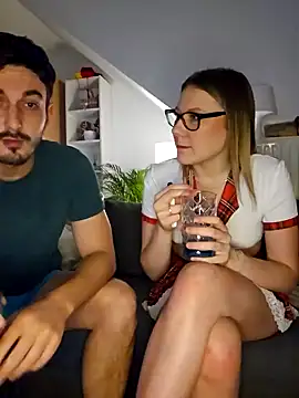 CoupleHH online show from January 8, 2025, 6:41 pm