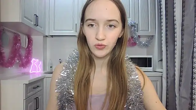 leslie my lovee online show from December 16, 2024, 11:07 pm