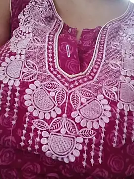 Ivy-09 online show from January 9, 2026, 7:48 am