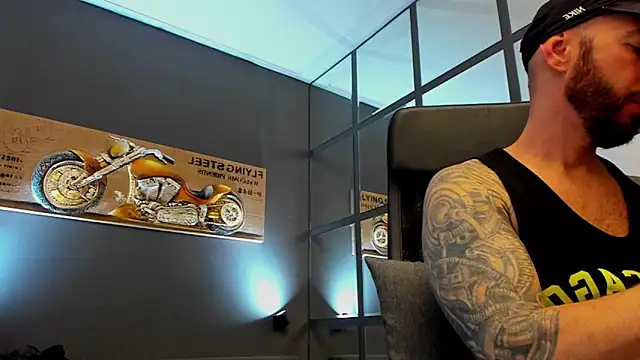 AronGrant online show from December 22, 2025, 9:53 am