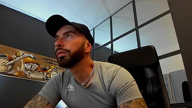 AronGrant online show from September 28, 2025, 9:05 am