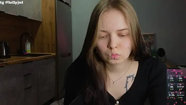 doll lol  online show from March 3, 2025, 10:31 pm