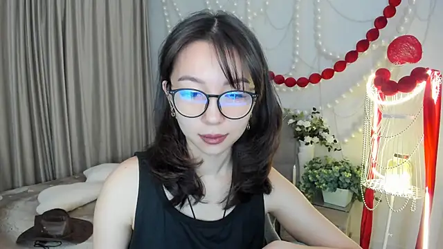 AgnieszkaBanana online show from April 28, 2026, 10:08 am
