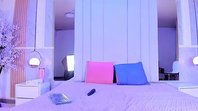 AlinaSweett online show from March 1, 2026, 4:18 pm