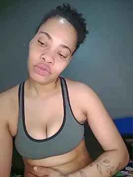 Snapshot of Su_Duarte_1 chatting on August 5, 2026, 5:40 pm Su Duarte 1 online show from August 5, 2026, 5:40 pm