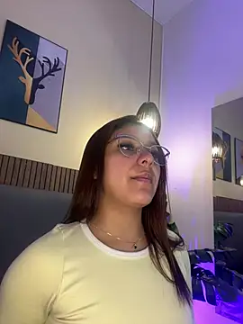 NicolleeEvanss online show from June 23, 2026, 10:46 am