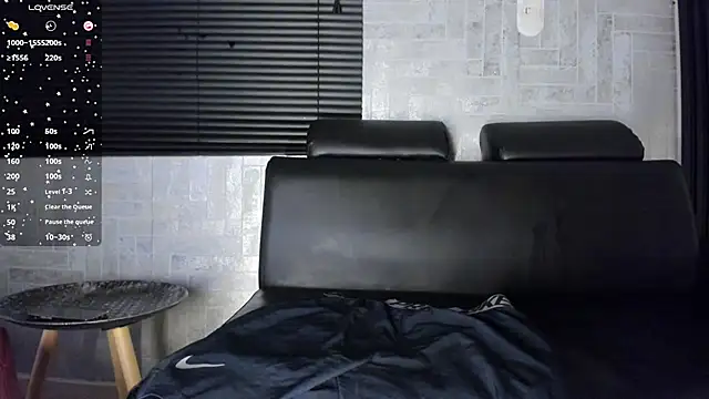 Lil Curved online show from September 28, 2025, 11:50 am