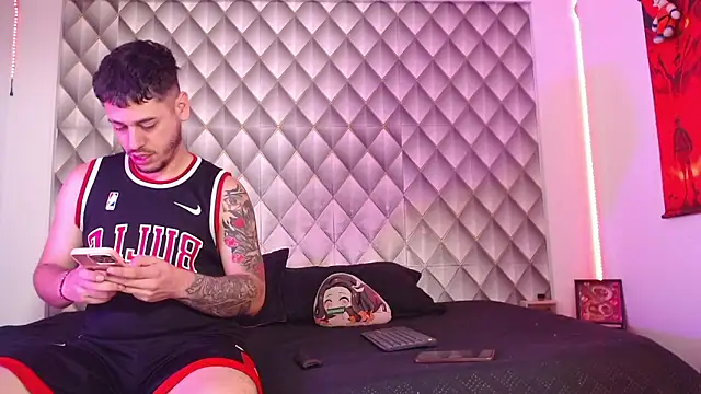 CoupleSwingerLatin online show from May 14, 2026, 3:42 pm