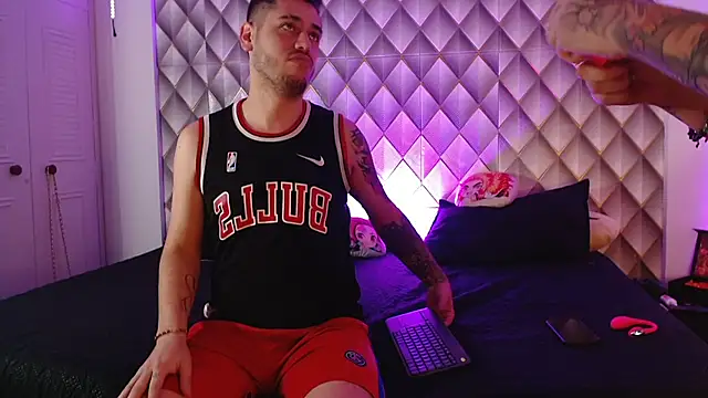 CoupleSwingerLatin online show from January 17, 2026, 9:18 pm