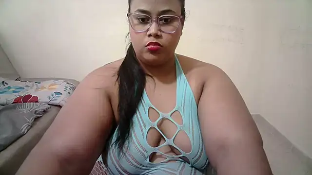 abril sexy04 online show from March 13, 2026, 1:49 pm