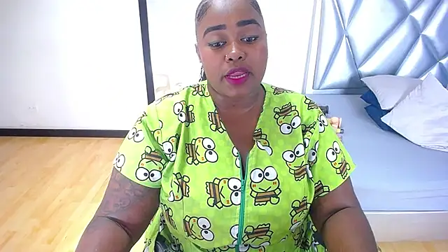 exotic karmella online show from December 4, 2025, 9:36 pm