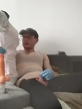 Snapshot of Kamien32 chatting on March 25, 2026, 2:27 pm Kamien32 online show from March 25, 2026, 2:27 pm