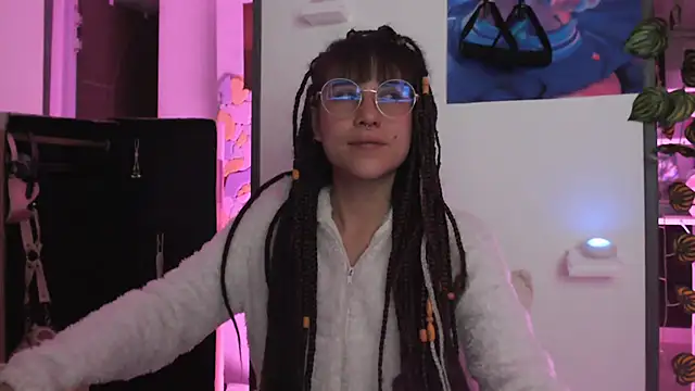 Hellen dumont online show from June 6, 2026, 1:33 am