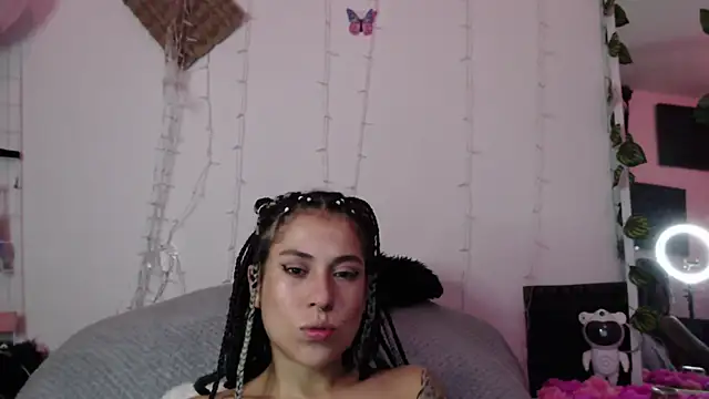 Hellen dumont online show from November 18, 2025, 6:06 am