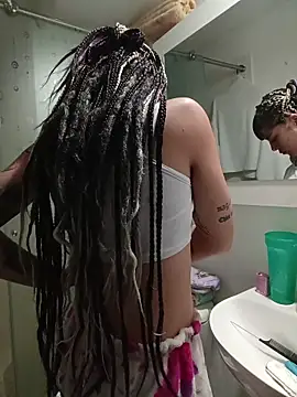 Hellen dumont online show from October 31, 2025, 2:30 am