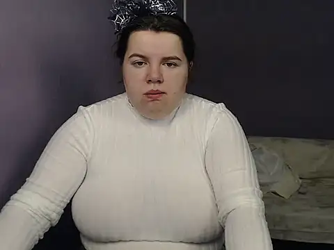 so shy online show from October 24, 2025, 6:34 am