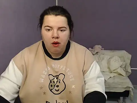 so shy online show from October 18, 2025, 6:59 am