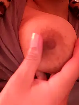 Snapshot of carmelasexy chatting on January 13, 2026, 1:04 pm carmelasexy online show from January 13, 2026, 1:04 pm