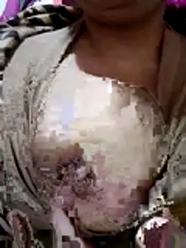 Snapshot of carmelasexy chatting on December 2, 2025, 4:30 pm carmelasexy online show from December 2, 2025, 4:30 pm