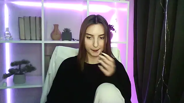 X Alisa online show from February 14, 2025, 7:23 pm