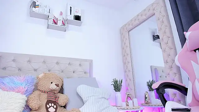 Snapshot of lorennahernandez01 chatting on March 16, 2026, 11:36 am lorennahernandez01 online show from March 16, 2026, 11:36 am