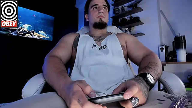 Snapshot of kingbear777 chatting on September 28, 2025, 5:03 am kingbear777 online show from September 28, 2025, 5:03 am