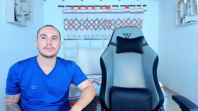 xxx sweet couple  online show from March 5, 2025, 5:29 am