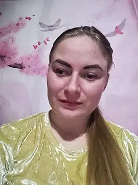 ElenaMaeer online show from November 23, 2025, 4:39 pm