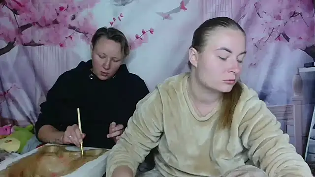 ElenaMaeer online show from September 25, 2025, 2:56 pm