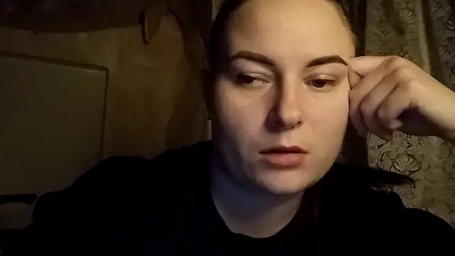 ElenaMaeer online show from February 17, 2025, 4:17 pm