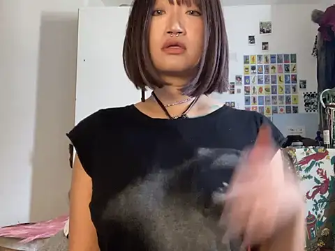 Snapshot of xxxYUKARIxxx chatting on March 23, 2026, 1:33 pm xxxYUKARIxxx online show from March 23, 2026, 1:33 pm