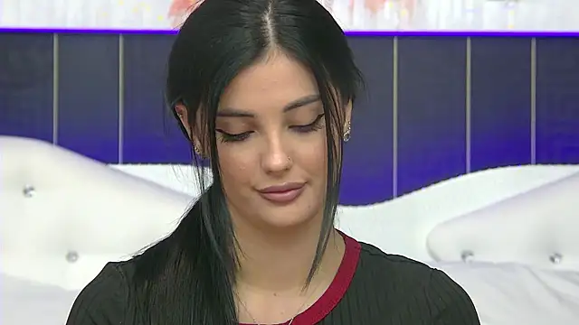 SophiaVilner online show from September 26, 2025, 6:26 pm