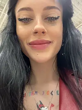 Melissa crazy online show from February 1, 2025, 3:18 pm