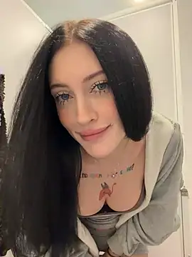 Snapshot of Melissa_crazy chatting on July 7, 2026, 4:43 pm Melissa crazy online show from July 7, 2026, 4:43 pm