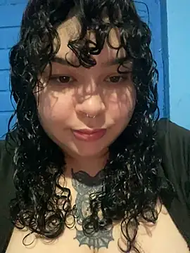 Kimberliprivv online show from June 19, 2026, 4:35 pm