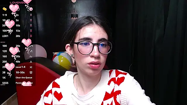 LenaRoses online show from December 14, 2024, 7:03 pm