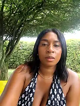HanaThompson online show from May 8, 2026, 6:01 pm