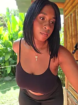 HanaThompson online show from June 25, 2026, 5:07 pm