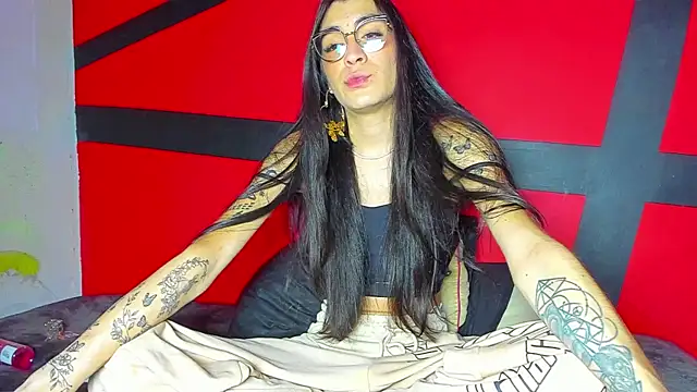 Chaminela 27 online show from January 21, 2025, 3:04 am