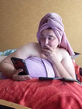 Liluboobs online show from July 15, 2026, 2:13 pm