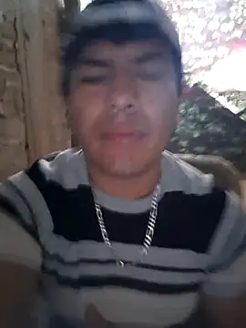 GusssHOT online show from April 1, 2026, 2:36 pm