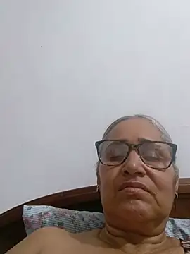 Snapshot of _candi chatting on August 4, 2026, 12:04 am candi online show from August 4, 2026, 12:04 am