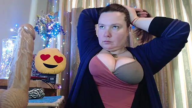 Snapshot of amorelara chatting on February 20, 2026, 7:10 am amorelara online show from February 20, 2026, 7:10 am