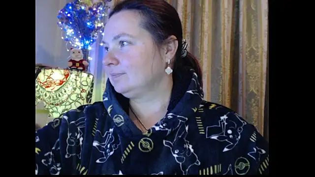 amorelara online show from October 26, 2025, 2:50 pm